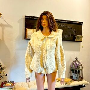 Aran Craft Ireland 100% Wool Women’s XXL Crème Colored Sweater, Excellent Cond.